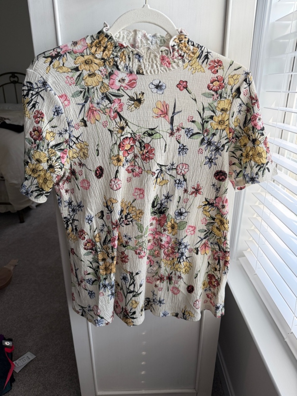 h.i.p. White Floral Smocked Neck Short Sleeve Top